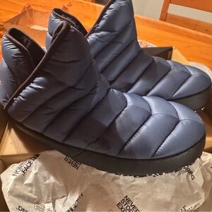 North Face Thermoball Traction Bootie Men’s 10